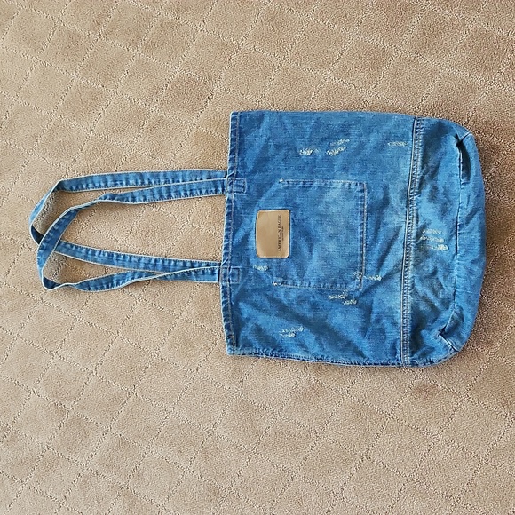 NWOT ❗️ American Eagle denim shoulder bag distressed big handbag - Picture 6 of 13
